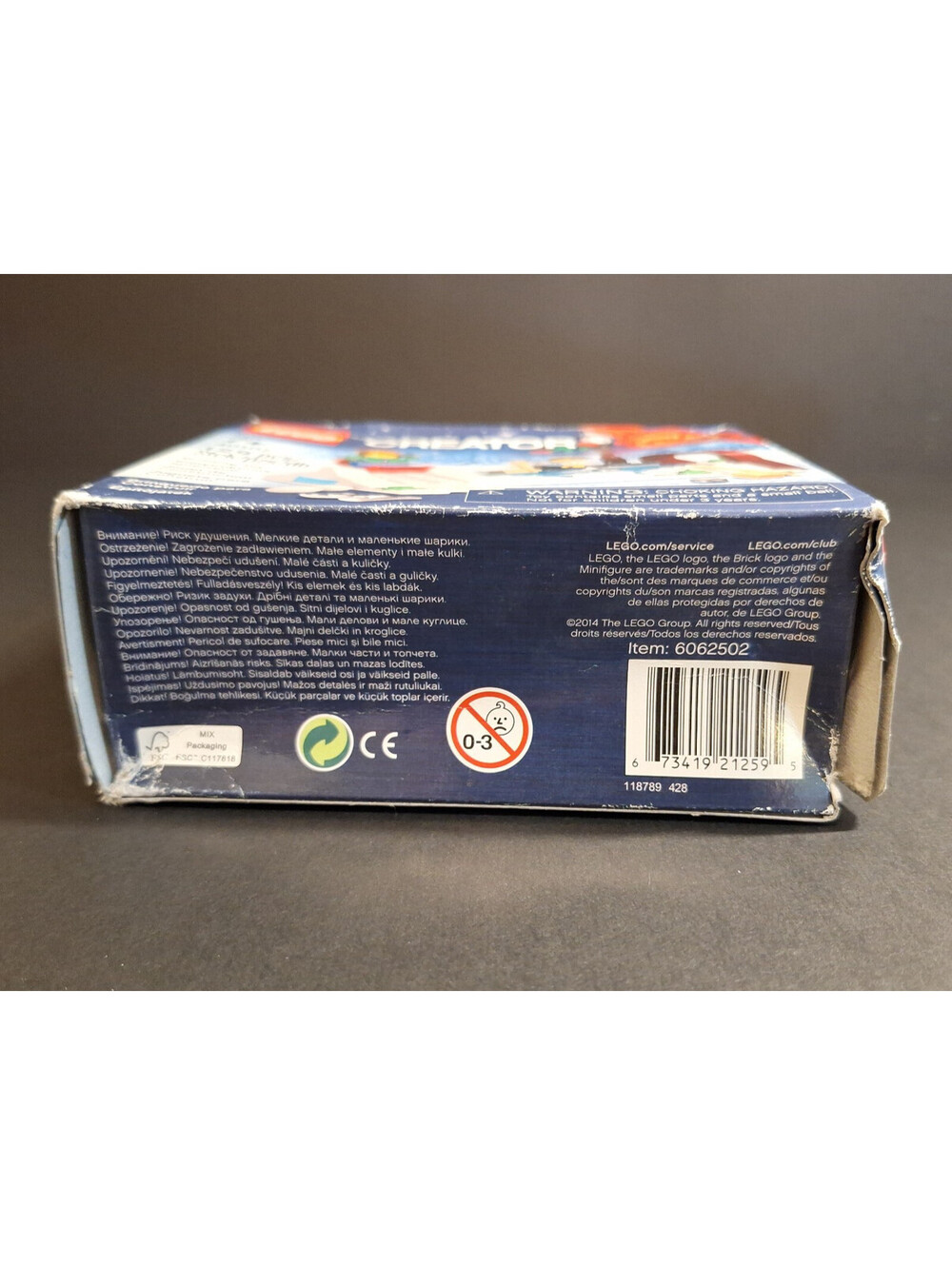 LEGO CREATOR: Winter Skating Scene (40107) Sealed - Picture 7 of 7